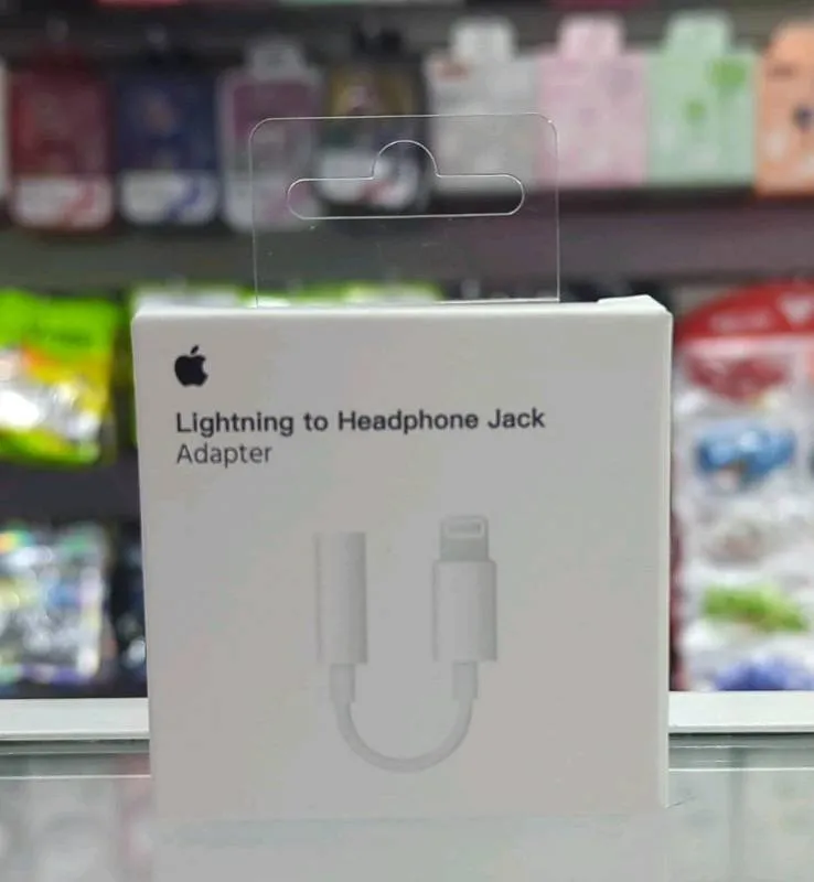 Adaptador Tipo Apple Lightning a Audífonos 3.5mm