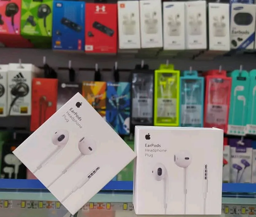 Audífonos Alámbricos Tipo Apple EarPods 3.5mm