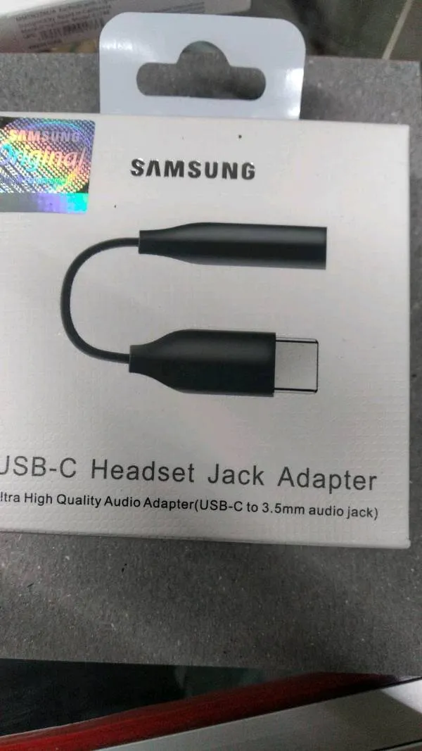 Adaptador Samsung USB-C a Audífonos 3.5mm
