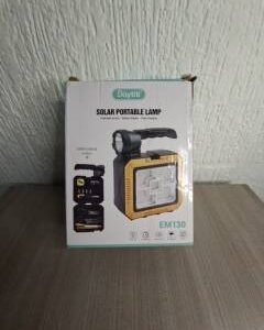 Lámpara Solar Portátil con Kit de Herramientas - Dayxi EM130