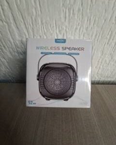 Bocina Bluetooth GTS-1683 Portátil con Asa (Negro)